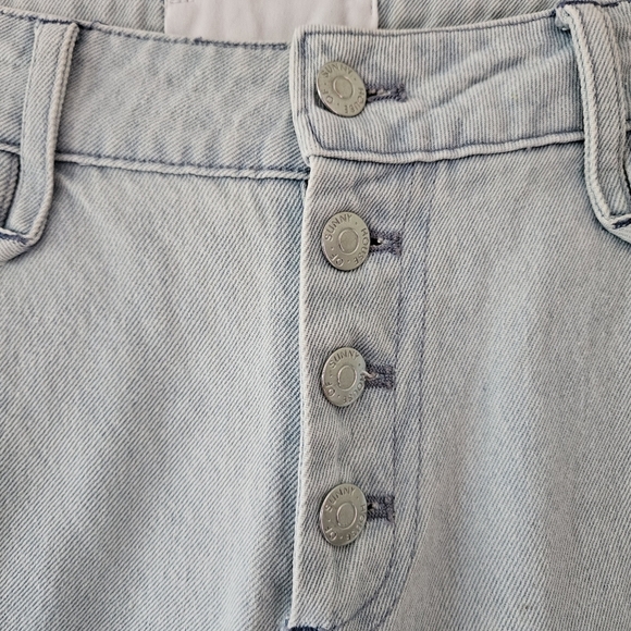 House Of Sunny Handlebar Curve Light Wash Wide Leg Jeans - Picture 6 of 13